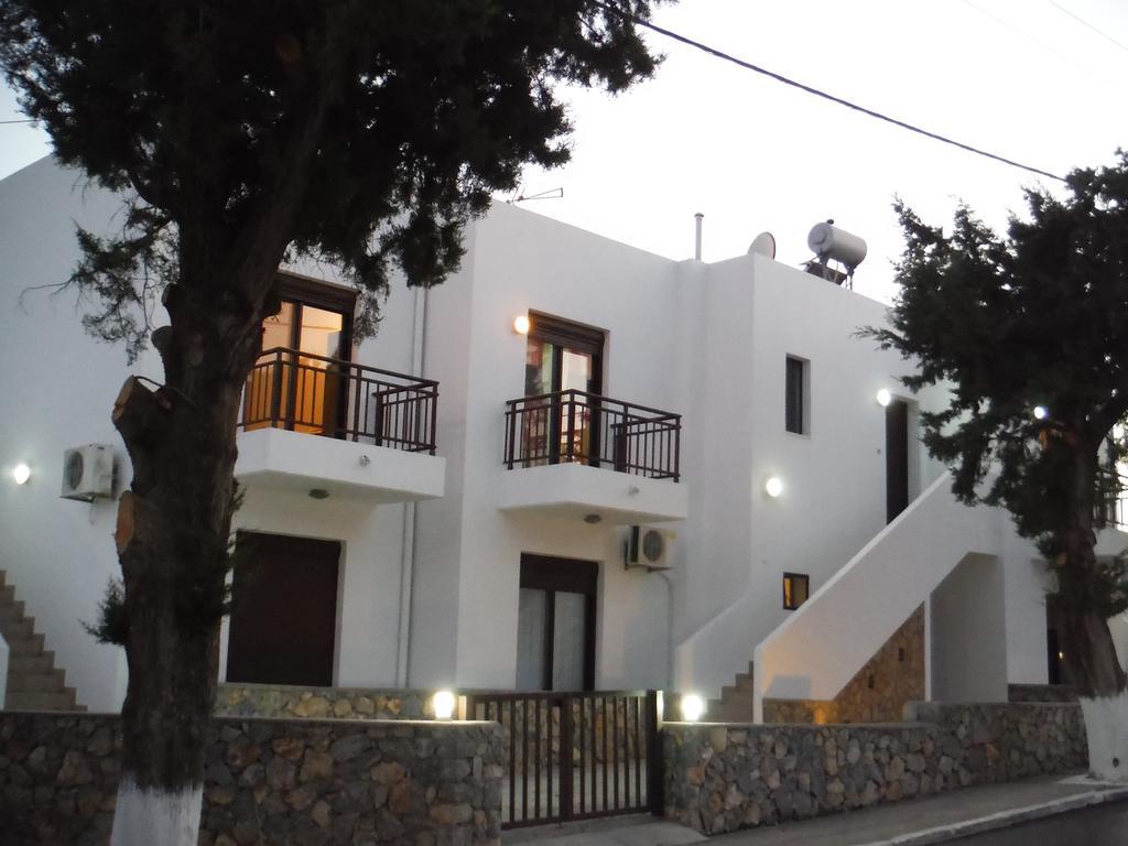 The Corner House At Gennadi Court Villa Ngoại thất bức ảnh